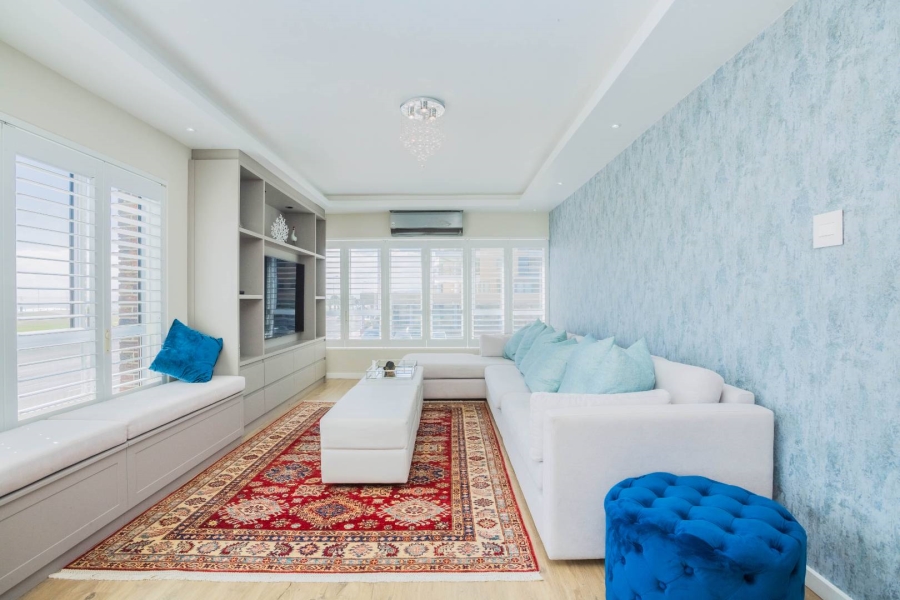 To Let 3 Bedroom Property for Rent in Mouille Point Western Cape